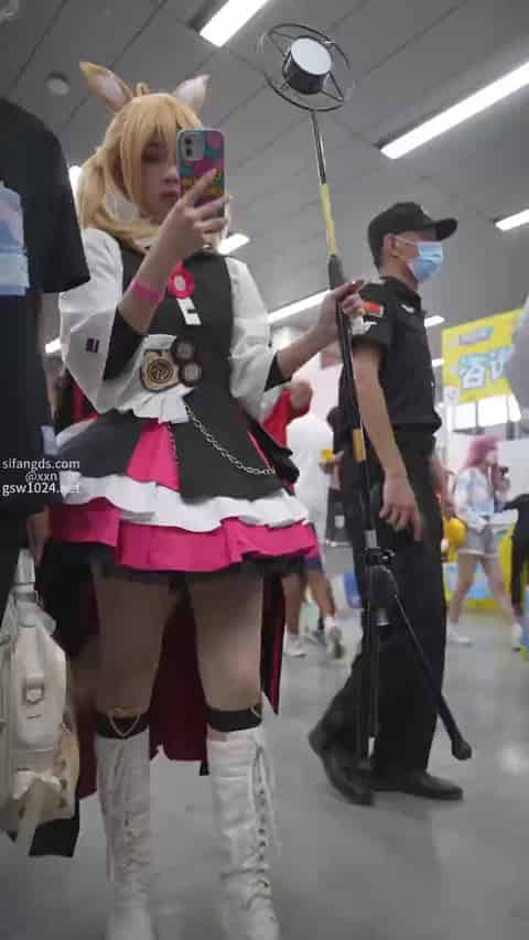 f1cd1615-1c25-46ce-a0ec-0c9a3b727783.mp4