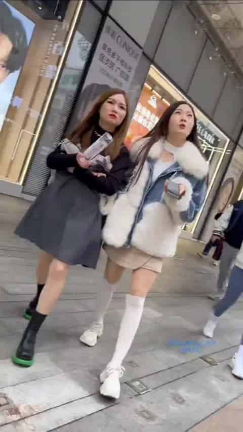 13cc48df-5184-4542-83b9-2aedacb99356.mp4