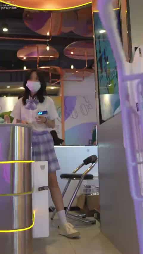 107f8fa5-9d8a-4e4d-8d46-f2e154f2f2b9.mp4