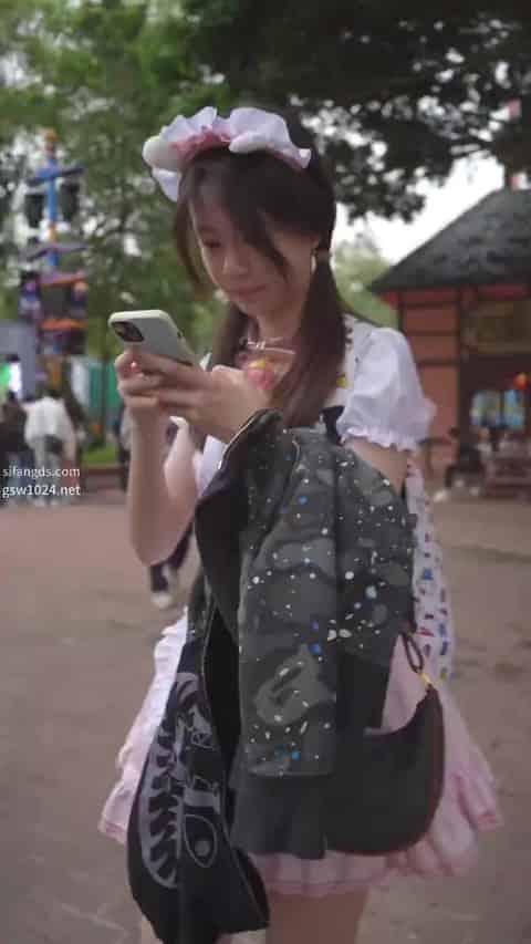 d7b08f81-fba6-4657-b742-0db1a75b5000.mp4