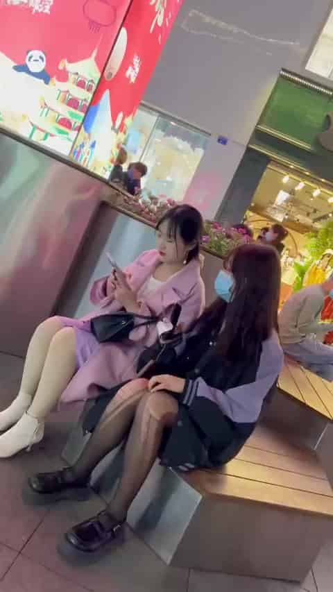 afb1df9f-79ca-4ee1-b51e-d0cf084f1f87.mp4