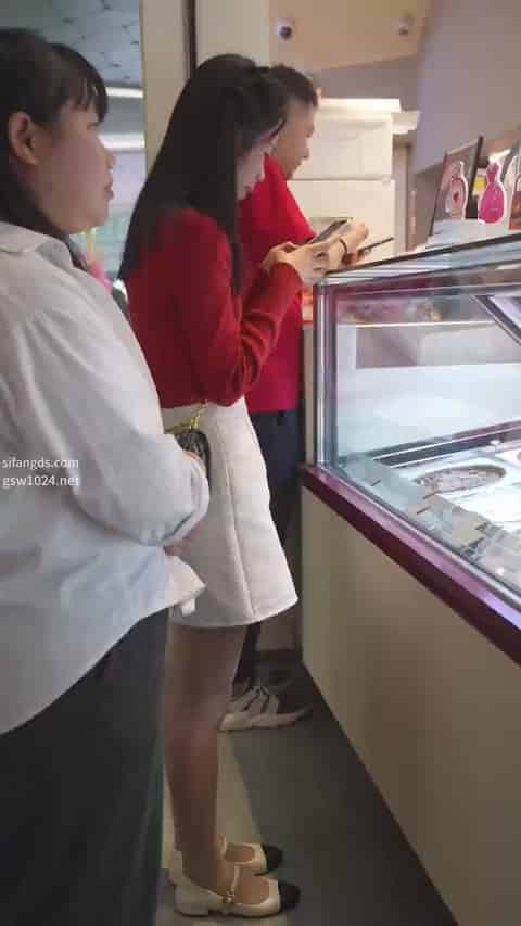 9d6cb794-e678-4a3c-9357-16a03b32b2f2.mp4