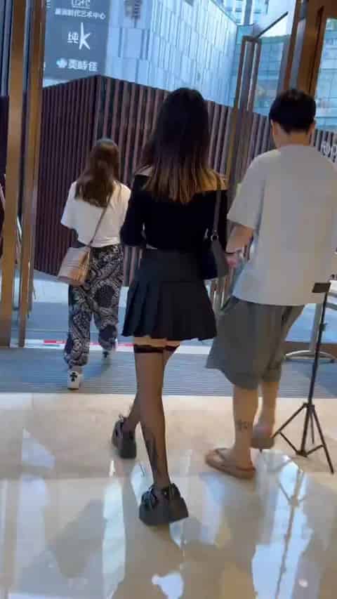 831a2b25-999c-4b2b-9f24-aeaa8c77767a.mp4