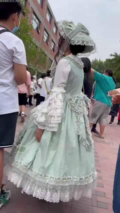 6ee20c57-6415-4460-b40f-3f4d89ba30e2.mp4