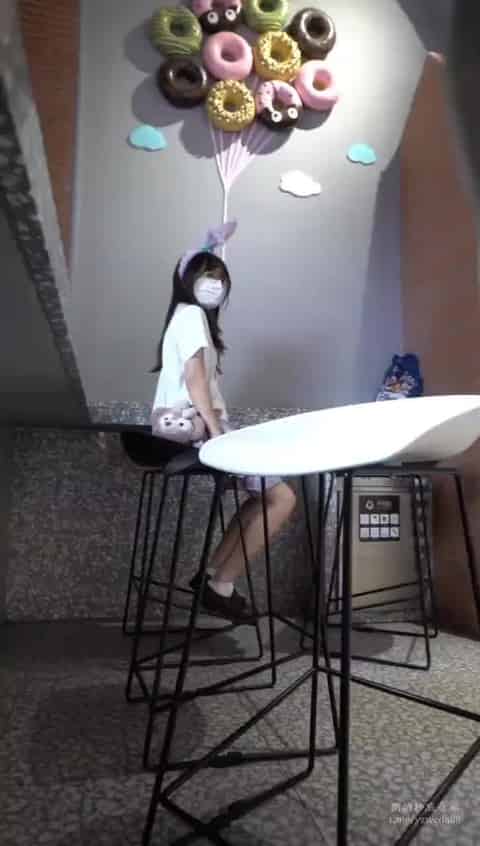 e232ff85-8b79-41c3-a729-fd38981b268f.mp4