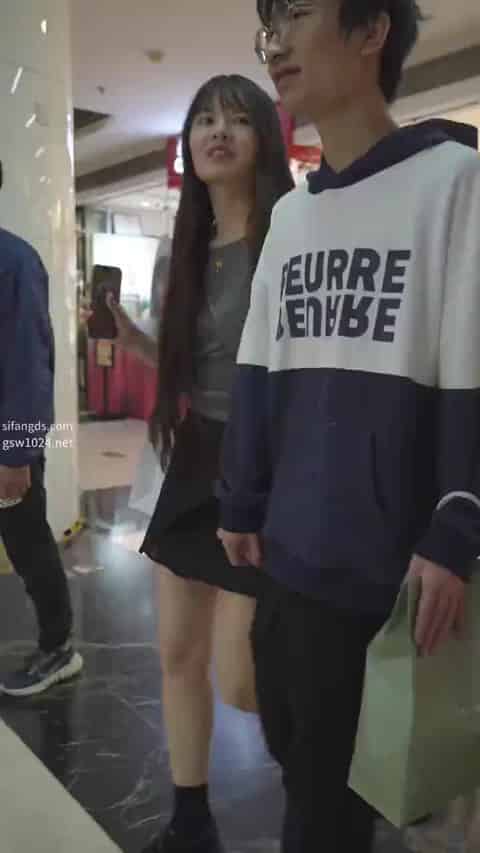 11b27404-4c56-4992-bfce-869f545c5c0b.mp4