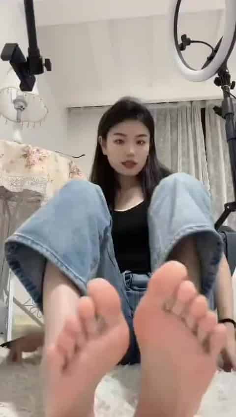 0ad29549-5376-434c-9360-d44b057fb114.mp4