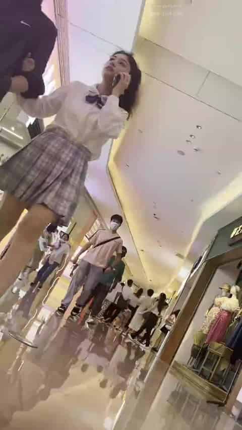 1e4f468b-4a0c-40fc-9f64-e4e0c33f4d65.mp4