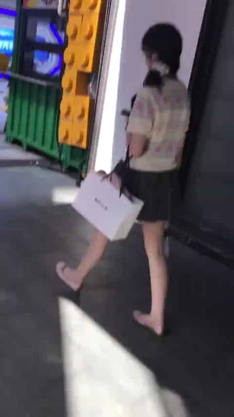 bcadab57-a803-4421-9147-251177cb8c58.mp4