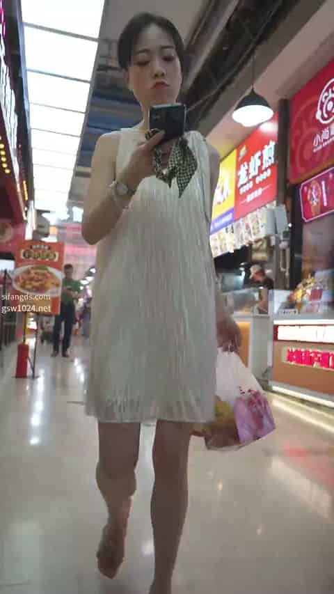 ba3674a2-6dcb-47b8-8458-1beaad1cd101.mp4