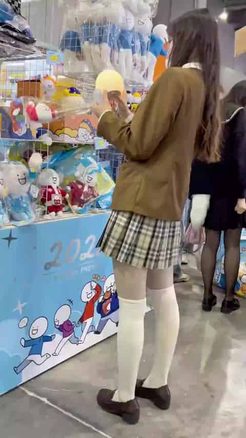 1c3790f4-f82a-412e-994a-d44189a8273c.mp4