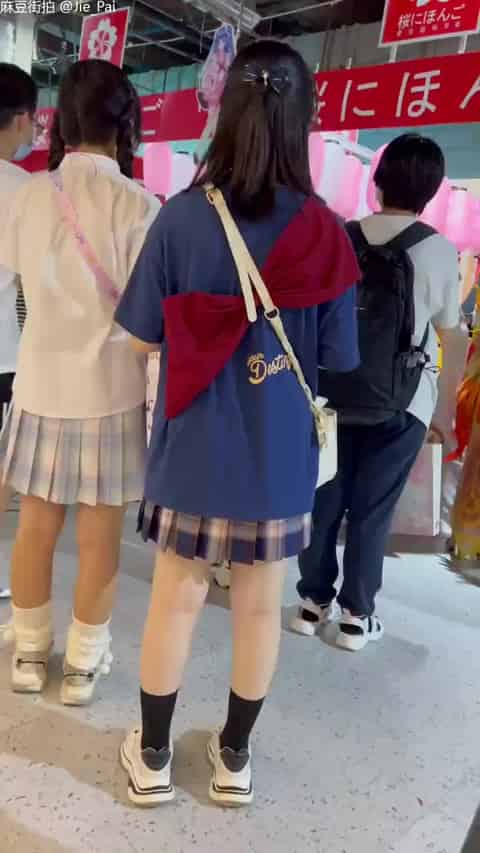 0964222f-060b-4d76-a456-9cfd43bb37ab.mp4