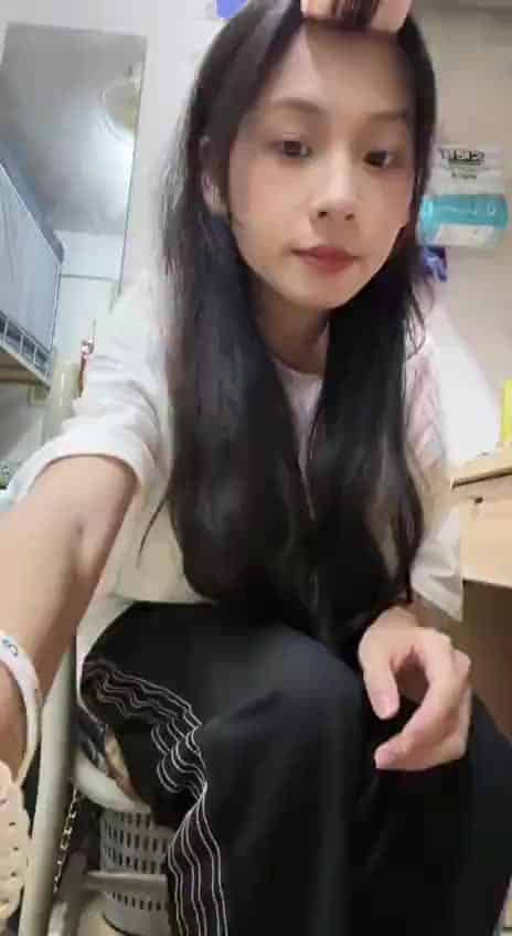 c2c59c5b-8058-4372-ac5a-56f41027c4e5.mp4