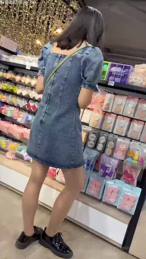 a999fd44-660f-41dd-b466-2f4a76c18c6d.mp4