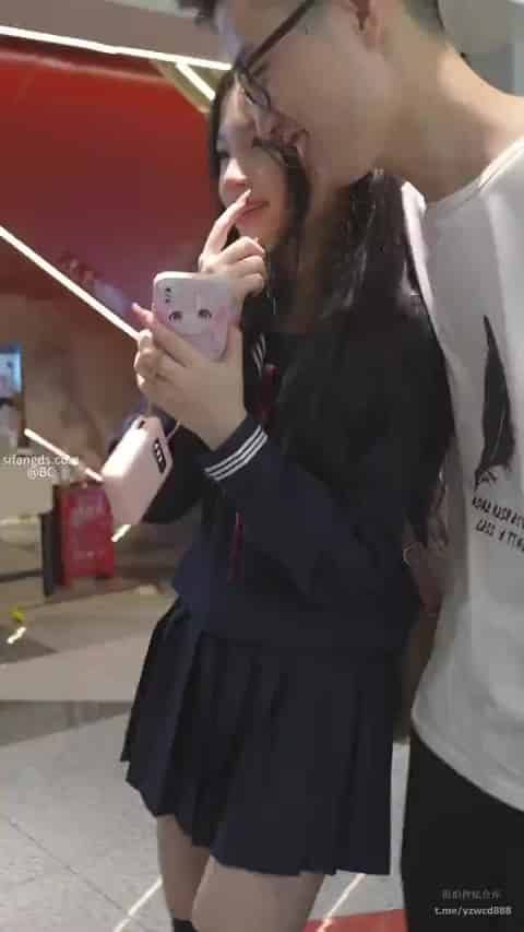 49bd5d31-ed47-42ad-b444-bcc268a7ae0e.mp4