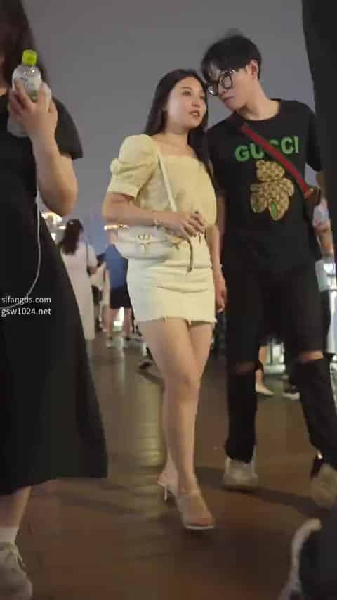 67db49ff-cada-4a0d-a47c-5607e892751a.mp4