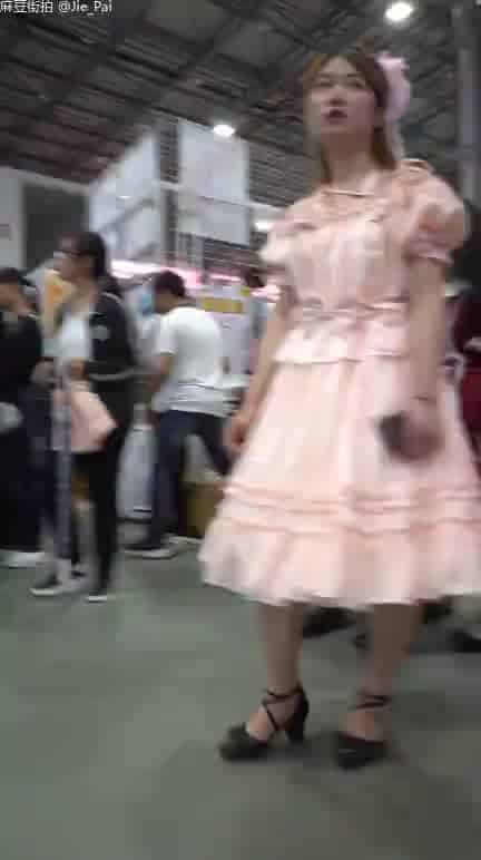 b1c62d5b-12cc-4274-a276-7dd370e61302.mp4