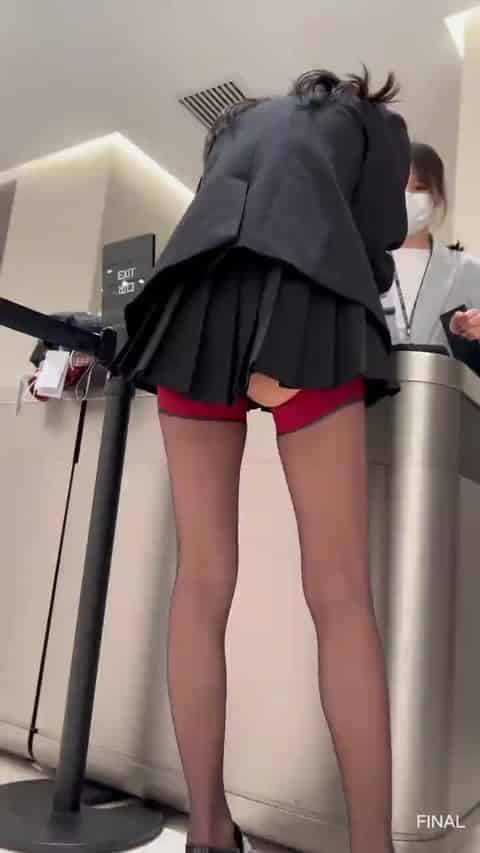 af20908b-58e3-4b62-9d56-ba95bf6e7504.mp4