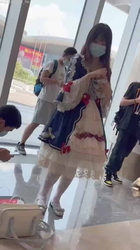 204efc0e-06ea-46bd-921f-6292c1cb2a9c.mp4