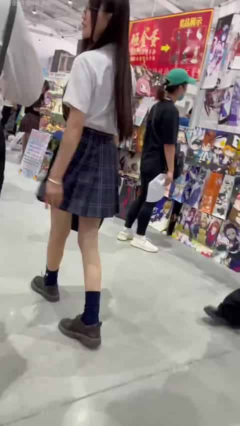 a1148bd1-0c83-4cdd-ab88-fbf28d9e4edd.mp4