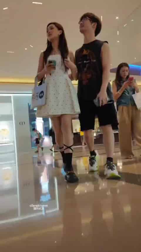 8d145c3c-307a-408a-a306-98959efc0d1e.mp4