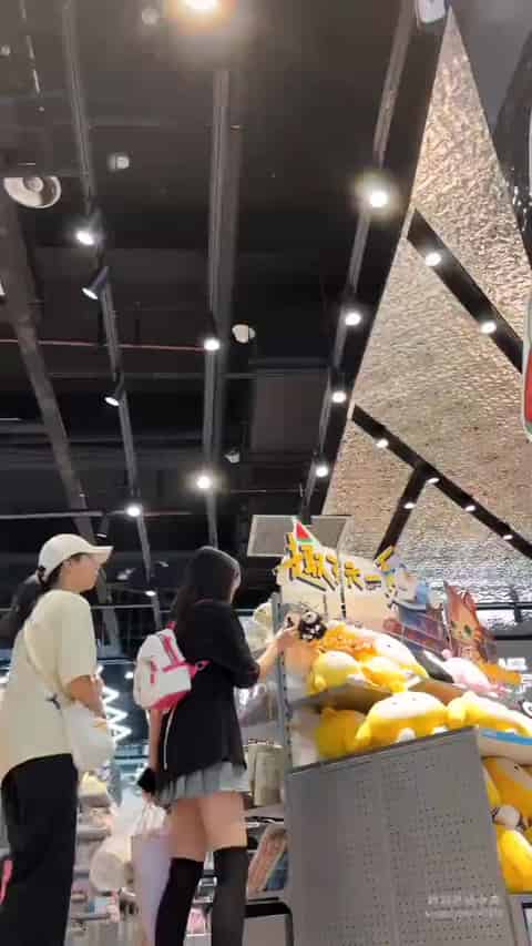 e6c40100-f5a7-4c4b-98c7-e9046788dbe5.mp4