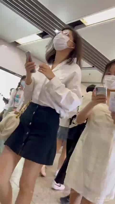 955f6694-f18c-439b-a130-0455db18ca46.mp4