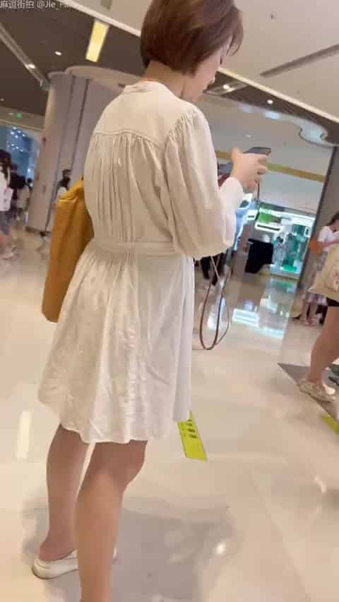 b647d6bb-1465-46a3-ad0d-1b2205d9d88b.mp4