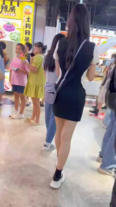 f9715a49-f391-40a0-9b66-94daa2c71cd0.mp4