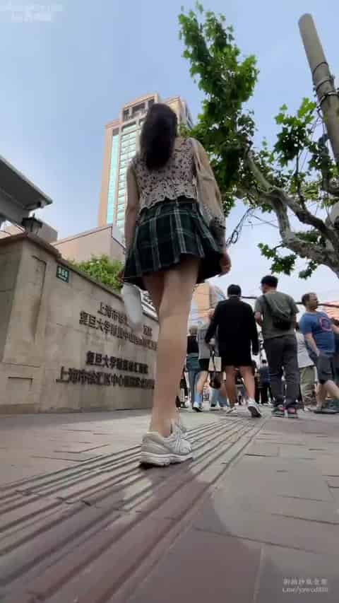 a26af835-4f81-48ab-afba-8db6686a77e2.mp4