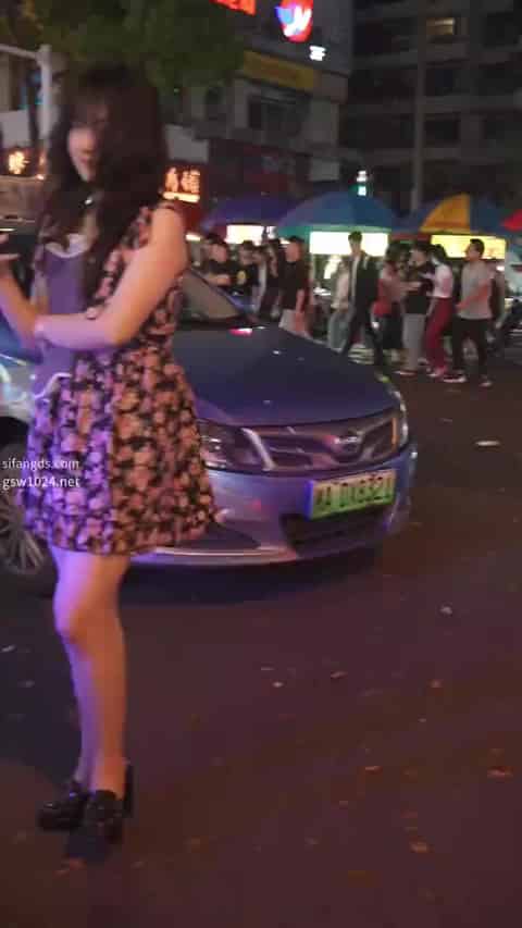 9ed89393-a245-450d-b5aa-4ce3eff50199.mp4