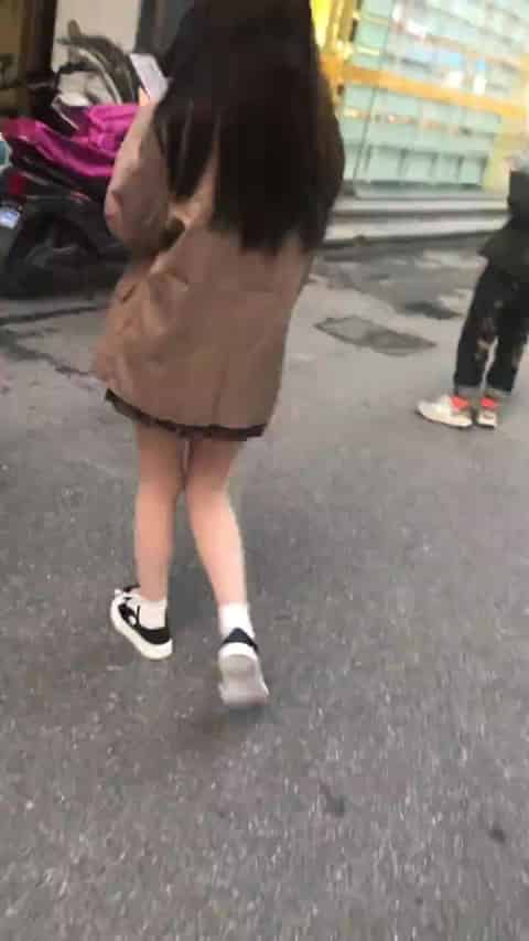 2e576e5e-8388-4e5d-9fb3-5dd45c031ead.mp4