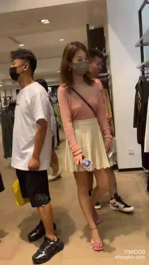 32a660da-6920-403d-a09b-cdbab059c9b0.mp4