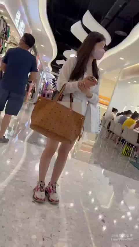 a958d36c-8059-4a85-8e9c-14e1ee53a1b4.mp4