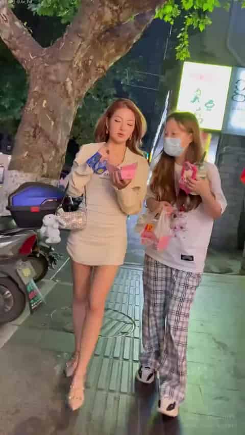 8723c25a-e8e4-498a-8c63-febc47aad9bf.mp4