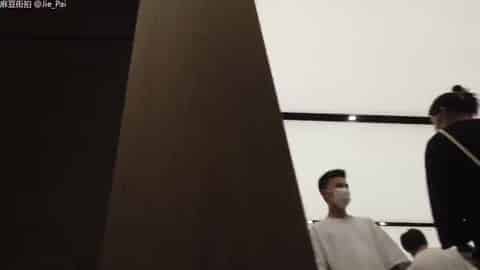 db4a662c-e54e-444a-ad24-db27c0d034b9.mp4