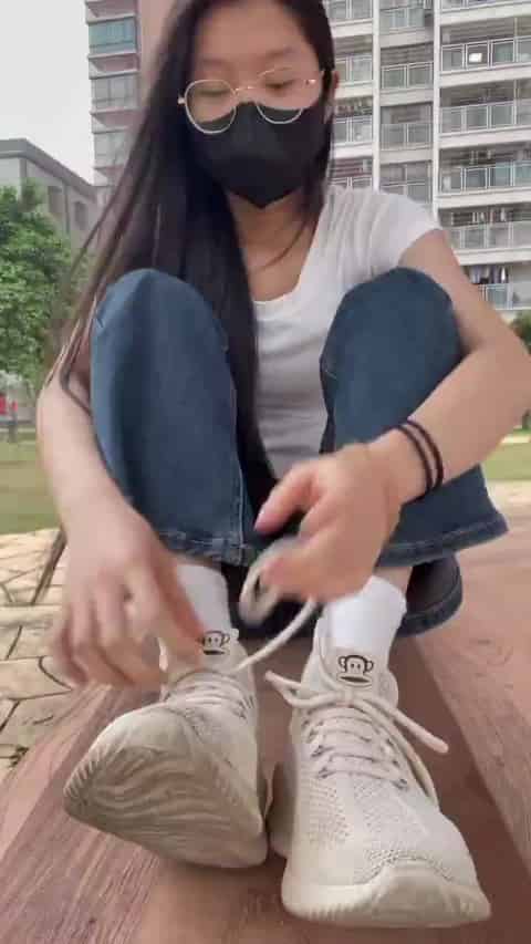 01567401-2fb7-46da-8e19-e5f3d11b8928.mp4