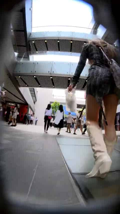 b76d347d-edc8-42fc-993b-ad0f143dd020.mp4