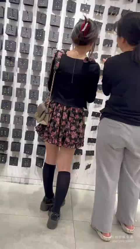 3aba8262-84a6-43fa-b24f-960a7e5be8fd.mp4