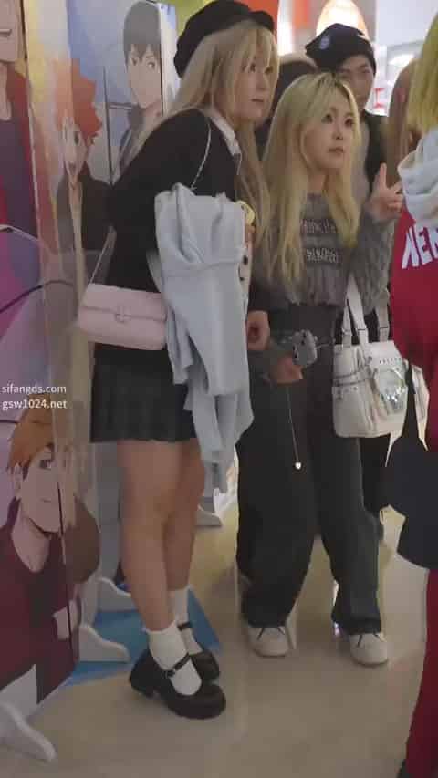 88bf0232-2765-43d8-88e5-1172f57a0fad.mp4