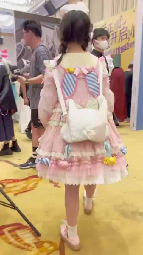 4e1a3220-5d8a-4f93-8c80-93778d68e73e.mp4