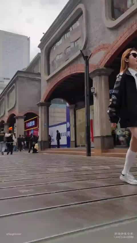 47f9040a-3b73-4329-9d17-14b263e4d460.mp4