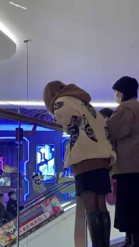 59deec40-9954-4c10-8137-21126f0ef836.mp4