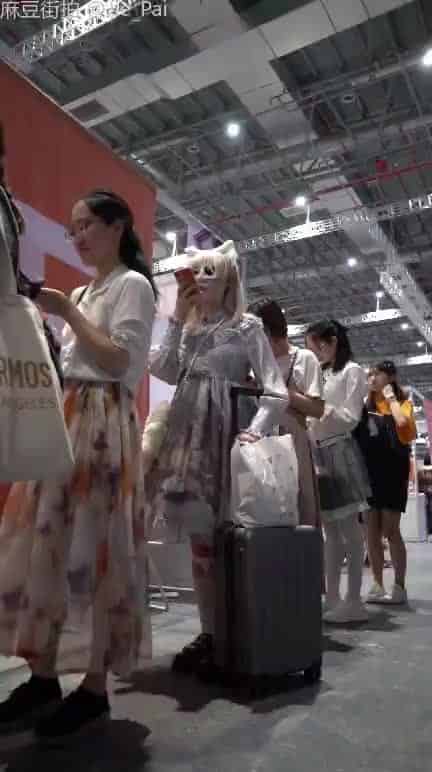 1c3236f2-c52d-4d59-9326-340ec7968893.mp4