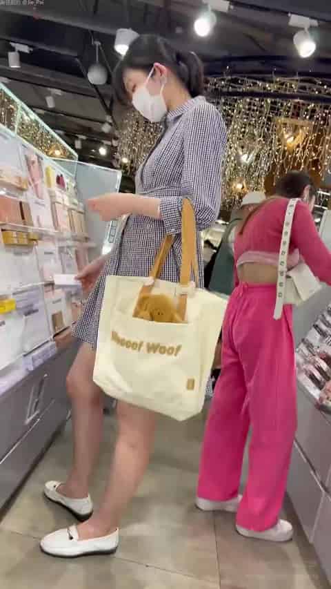 f552cfcb-fe8f-4112-93b8-3c17356be471.mp4