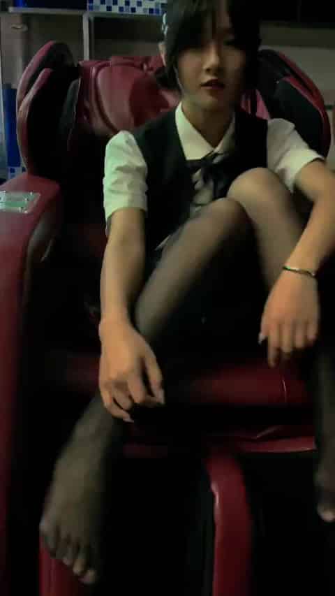 7f46c8d0-f003-4541-98b9-dac1e9e178cf.mp4