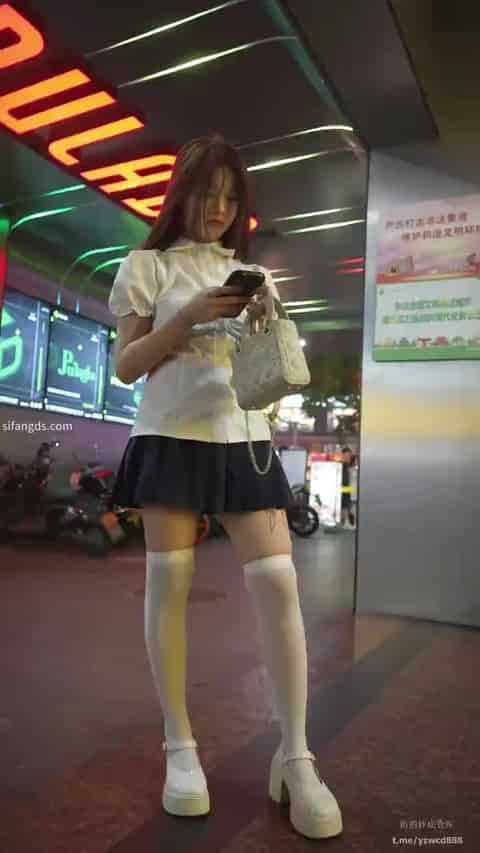 dbc5a803-27e9-4e56-a096-0c16f08ba424.mp4