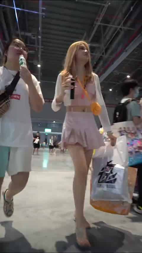 b48c2c74-dc2d-40f9-99a5-52a92197ea1e.mp4