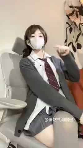 2867e2e8-acb7-417f-a41f-48894c62dc0a.mp4