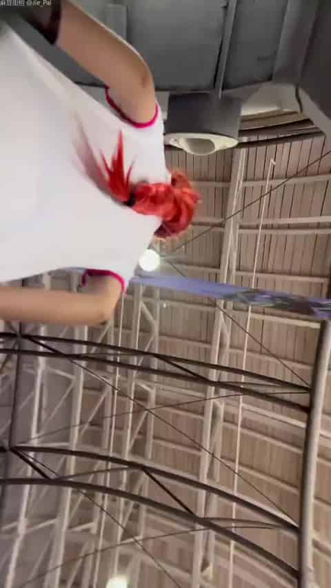 413f74ab-2dea-4da7-b64d-0ae68c6dd89d.mp4